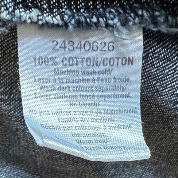 Club Monaco Fitted Cropped Dark Denim Jacket - Picture 5 of 5